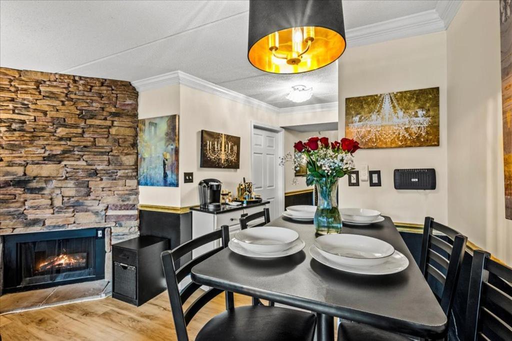 Walk To Anakeesta Romantic 1Br W Fireplace Gatlinburg Eksteriør bilde