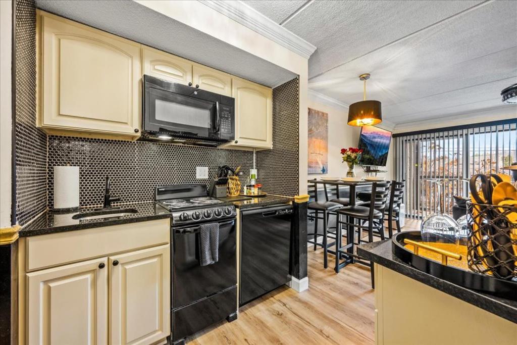 Walk To Anakeesta Romantic 1Br W Fireplace Gatlinburg Eksteriør bilde